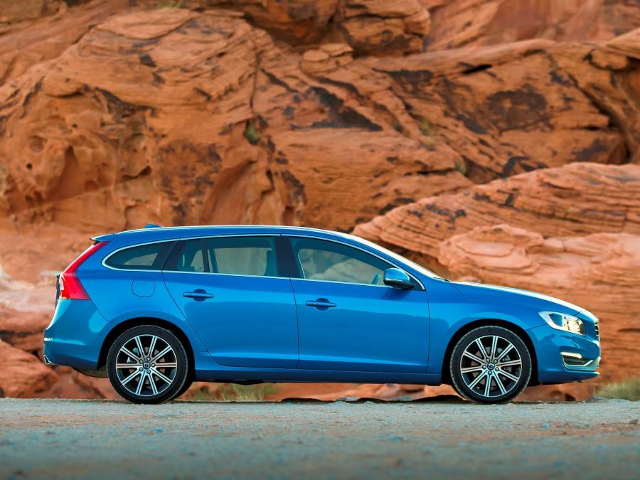  Volvo V60 T5 2014 года  (US) (фото 5 из 7)